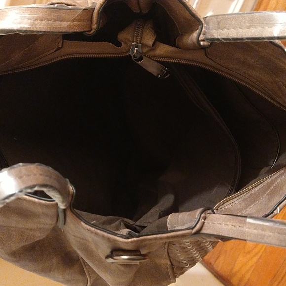 NWT tan washed look , woven design shoulder bag - Picture 6 of 8